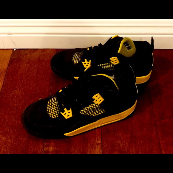 Jordan Thunder 4 - Picture 1 of 3